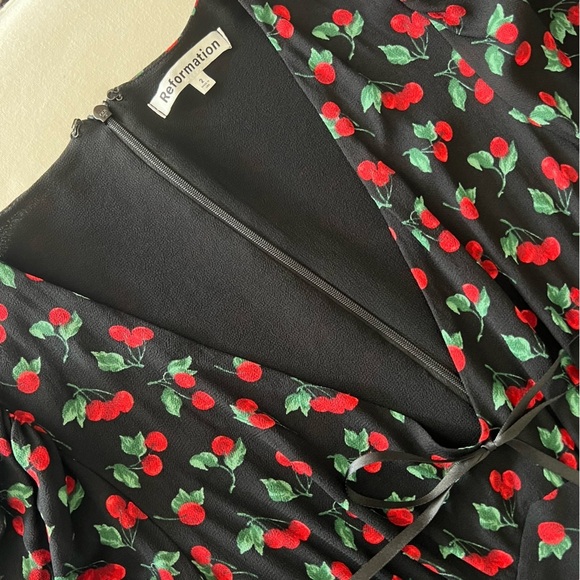 Reformation Ferris Dress in Cherry Pie - Picture 10 of 16
